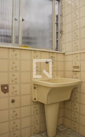 Apartamento à venda com 60m², 2 quartos e 1 vagaÁrea de Serviço