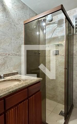 Apartamento à venda com 60m², 2 quartos e sem vaga Apartamento à venda com 60m², 2 quartos e sem vagaBanheiro