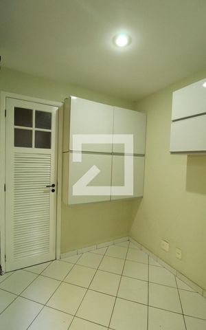 Apartamento à venda com 190m², 4 quartos e 4 vagasQuarto de Serviço