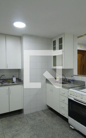 Apartamento à venda com 190m², 4 quartos e 4 vagasCozinha