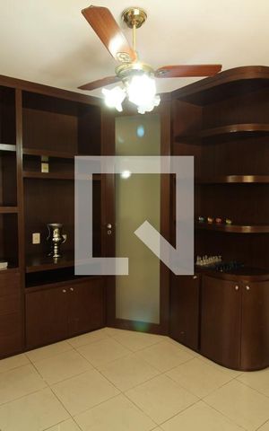 Apartamento à venda com 190m², 4 quartos e 4 vagasSuíte 1
