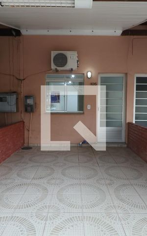 Casa de condomínio para alugar com 74m², 2 quartos e 1 vagaFachada da Casa