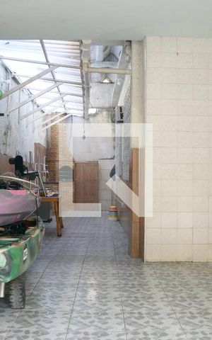 Casa à venda com 200m², 3 quartos e 2 vagasGaragem