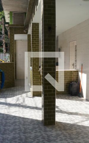Casa à venda com 200m², 3 quartos e 2 vagasVaranda
