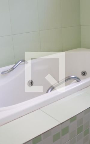 Casa à venda com 200m², 3 quartos e 2 vagasBanheiro Suíte