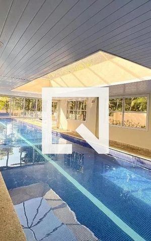 Apartamento à venda com 57m², 2 quartos e 2 vagas Apartamento à venda com 57m², 2 quartos e 2 vagasÁrea comum - Piscina