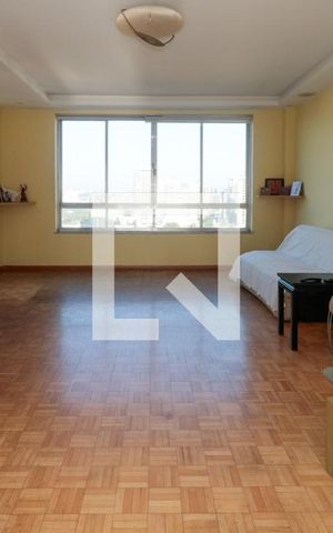 Apartamento à venda com 610m², 4 quartos e 3 vagas Apartamento à venda com 610m², 4 quartos e 3 vagasSala
