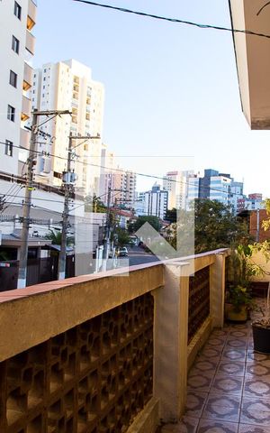 Casa à venda com 200m², 2 quartos e 1 vaga Casa à venda com 200m², 2 quartos e 1 vagaVaranda