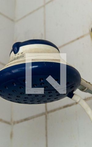 Casa à venda com 200m², 2 quartos e 1 vaga Casa à venda com 200m², 2 quartos e 1 vagaBanheiro - Chuveiro