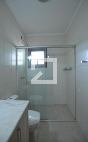 Casa à venda com 238m², 3 quartos e 2 vagasBanheiro da Suíte