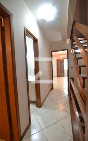 Casa à venda com 238m², 3 quartos e 2 vagasCirculação