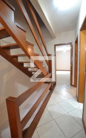 Casa à venda com 238m², 3 quartos e 2 vagasCirculação