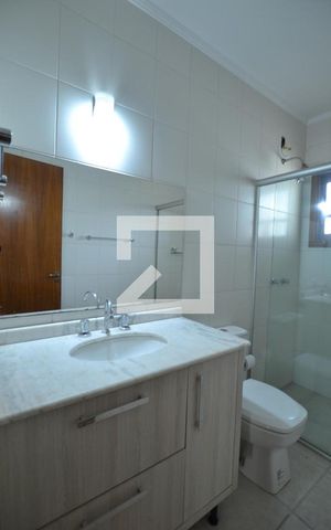 Casa à venda com 238m², 3 quartos e 2 vagasBanheiro da Suíte