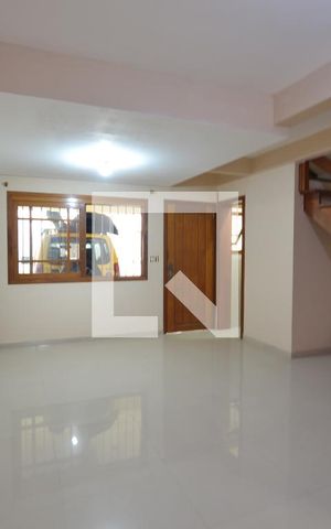 Casa à venda com 238m², 3 quartos e 2 vagasSala