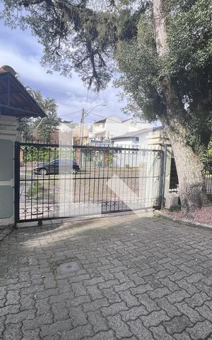 Casa à venda com 238m², 3 quartos e 2 vagasSaída