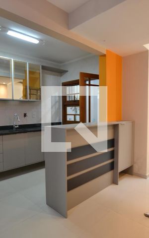 Casa à venda com 238m², 3 quartos e 2 vagasSala