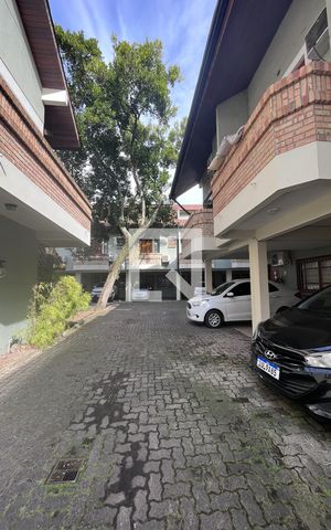 Casa à venda com 238m², 3 quartos e 2 vagasÁrea comum