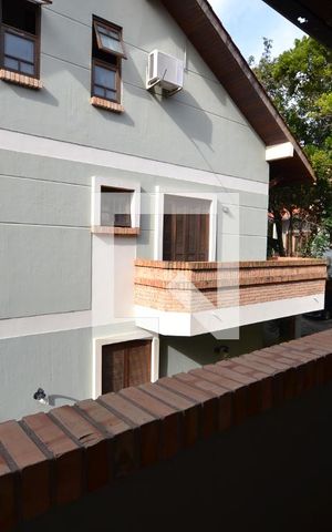Casa à venda com 238m², 3 quartos e 2 vagasVaranda da Suíte