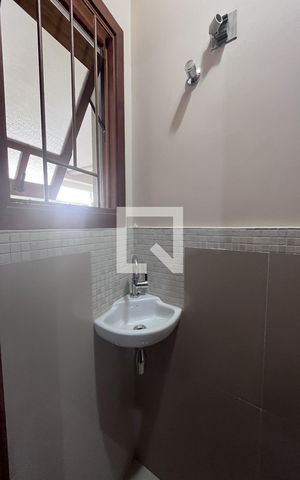 Casa à venda com 238m², 3 quartos e 2 vagasLavabo