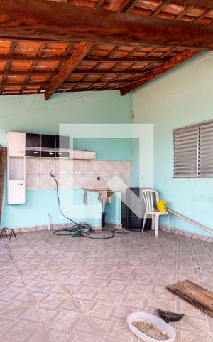 Casa à venda com 250m², 8 quartos e 2 vagas Casa à venda com 250m², 8 quartos e 2 vagasVaranda e Área de Serviço