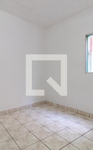 Casa à venda com 250m², 8 quartos e 2 vagas Casa à venda com 250m², 8 quartos e 2 vagasQuarto
