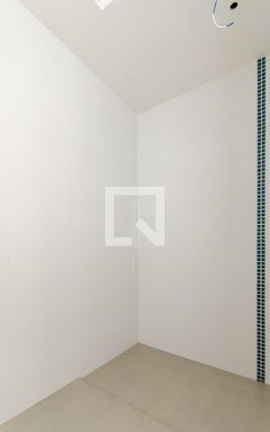 Casa de condomínio para alugar com 278m², 4 quartos e 3 vagasBanheiro da Suíte 3