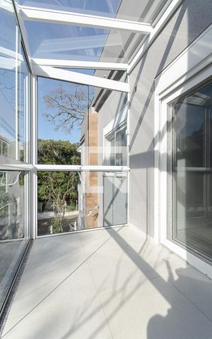 Casa de condomínio para alugar com 278m², 4 quartos e 3 vagasSacada Suite 3