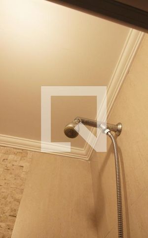 Apartamento para alugar com 51m², 2 quartos e 1 vagaChuveiro