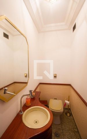 Apartamento à venda com 226m², 4 quartos e 3 vagasLavabo