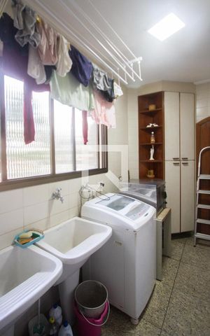 Apartamento à venda com 226m², 4 quartos e 3 vagasÁrea de Serviço
