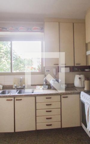 Apartamento à venda com 226m², 4 quartos e 3 vagasCozinha