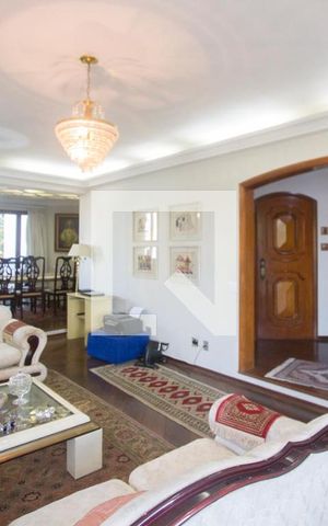 Apartamento à venda com 226m², 4 quartos e 3 vagasSala de Estar