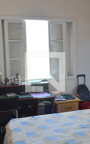 Casa à venda com 175m², 4 quartos e 2 vagasSuíte 1