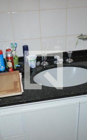 Casa à venda com 175m², 4 quartos e 2 vagasBanheiro da Suíte 1