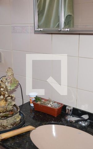 Casa à venda com 175m², 4 quartos e 2 vagasBanheiro da Suíte 2
