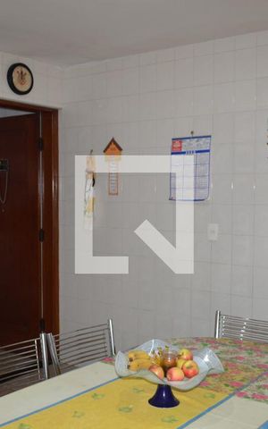 Casa à venda com 175m², 4 quartos e 2 vagasCozinha