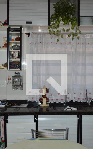 Casa à venda com 175m², 4 quartos e 2 vagasCozinha