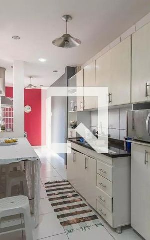 Apartamento à venda com 110m², 3 quartos e sem vaga Apartamento à venda com 110m², 3 quartos e sem vagaCozinha