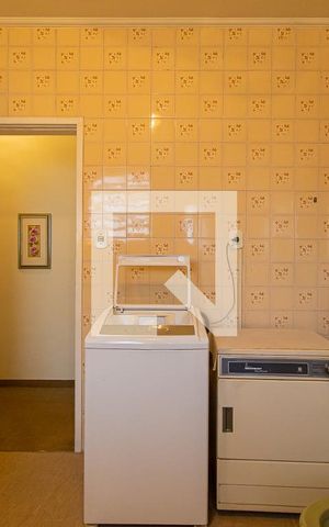 Apartamento à venda com 163m², 3 quartos e sem vaga Apartamento à venda com 163m², 3 quartos e sem vagaBanheiro