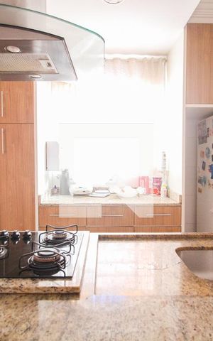 Casa à venda com 240m², 3 quartos e 3 vagascozinha