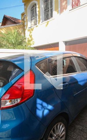 Casa à venda com 240m², 3 quartos e 3 vagasgaragem