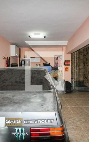 Casa à venda com 240m², 3 quartos e 3 vagasgaragem