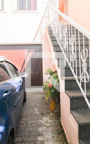 Casa à venda com 240m², 3 quartos e 3 vagasgaragem
