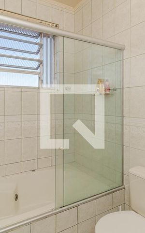 Apartamento à venda com 118m², 3 quartos e sem vaga Apartamento à venda com 118m², 3 quartos e sem vagaBanheiro