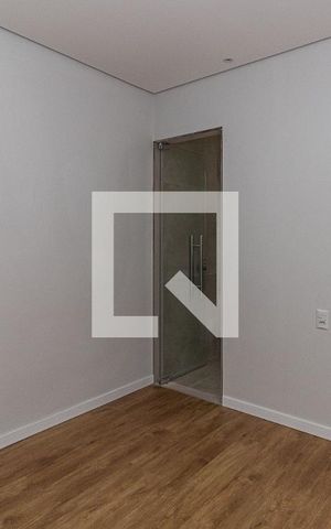 Apartamento para alugar com 75m², 2 quartos e sem vagaSuite