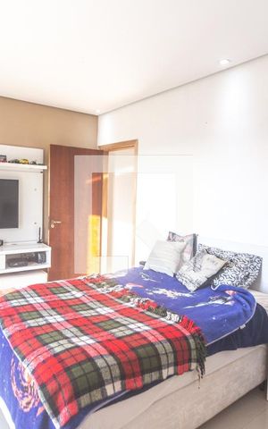 Casa à venda com 360m², 4 quartos e 4 vagas Casa à venda com 360m², 4 quartos e 4 vagasSuíte 2