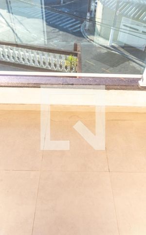 Casa à venda com 360m², 4 quartos e 4 vagas Casa à venda com 360m², 4 quartos e 4 vagasVaranda suíte 2