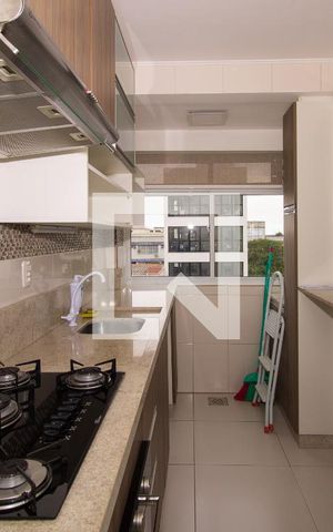 Apartamento para alugar com 64m², 2 quartos e sem vaga Apartamento para alugar com 64m², 2 quartos e sem vagaCozinha e Área de Serviço