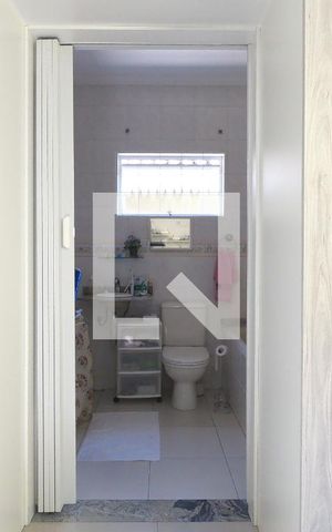 Casa à venda com 200m², 3 quartos e 2 vagasSuíte 1