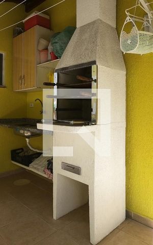 Casa à venda com 200m², 3 quartos e 2 vagasChurrasqueira